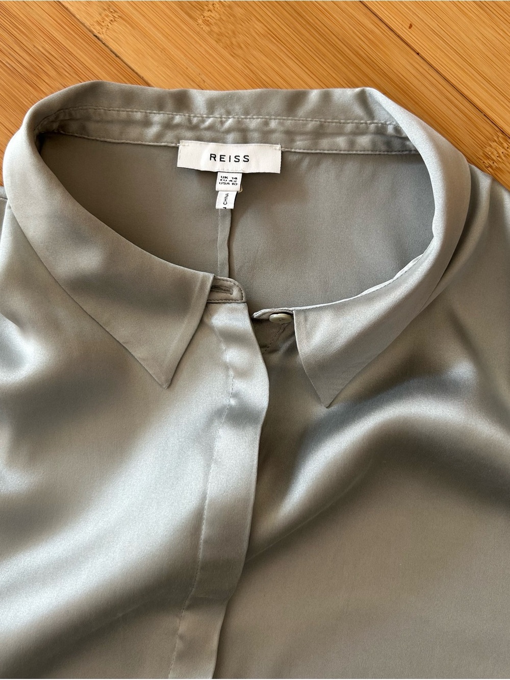 Reiss Silk Blend Light Gray Button-Down Shirt Women’s Size 10